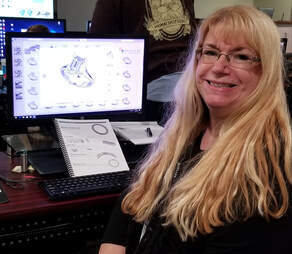Stacy at our custom jewelry store in Florida is ready to help you!
