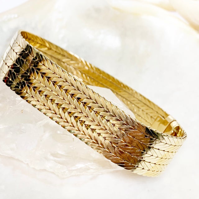 Vintage gold bracelet