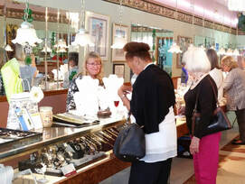 Your Florida jewelers are ready to help you find the perfect Mother's Day gifts!